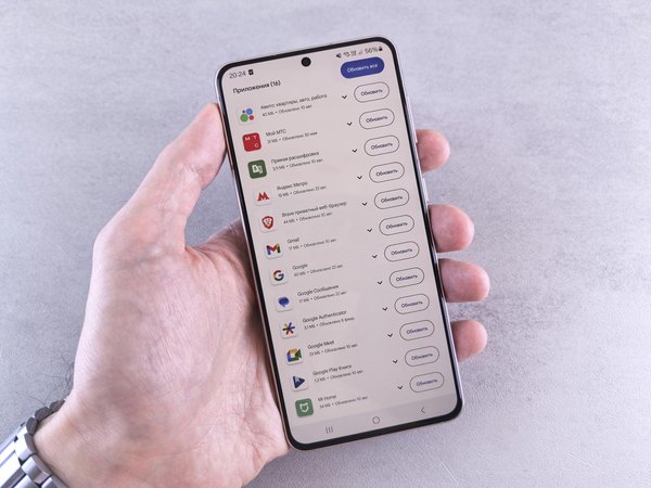Exploring the future: what surprises await in the next wave of uk smartphones?